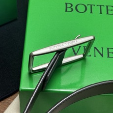 BOTTEGA VENETA 4.0cm 颜色:哑黑Intrecciato Piccolo编织腰 BOTTEGA VENETA 4.0cm 颜色:哑黑Intrecciato Piccolo编织腰