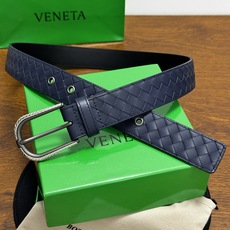 BOTTEGA VENETA 3.5cm 蓝色小牛皮皮革手工编织,手工编织新款牛皮经典之作。每个 BOTTEGA VENETA 3.5cm 蓝色小牛皮皮革手工编织,手工编织新款牛皮经典之作。每个