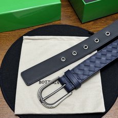 BOTTEGA VENETA 3.5cm 蓝色小牛皮皮革手工编织,手工编织新款牛皮经典之作。每个 BOTTEGA VENETA 3.5cm 蓝色小牛皮皮革手工编织,手工编织新款牛皮经典之作。每个