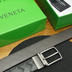 BOTTEGA VENETA 3.5cm 黑色/咖啡底 Intrecciato编织皮革双面腰带,金属可旋转搭 BOTTEGA VENETA 3.5cm 黑色/咖啡底 Intrecciato编织皮革双面腰带,金属可旋转搭