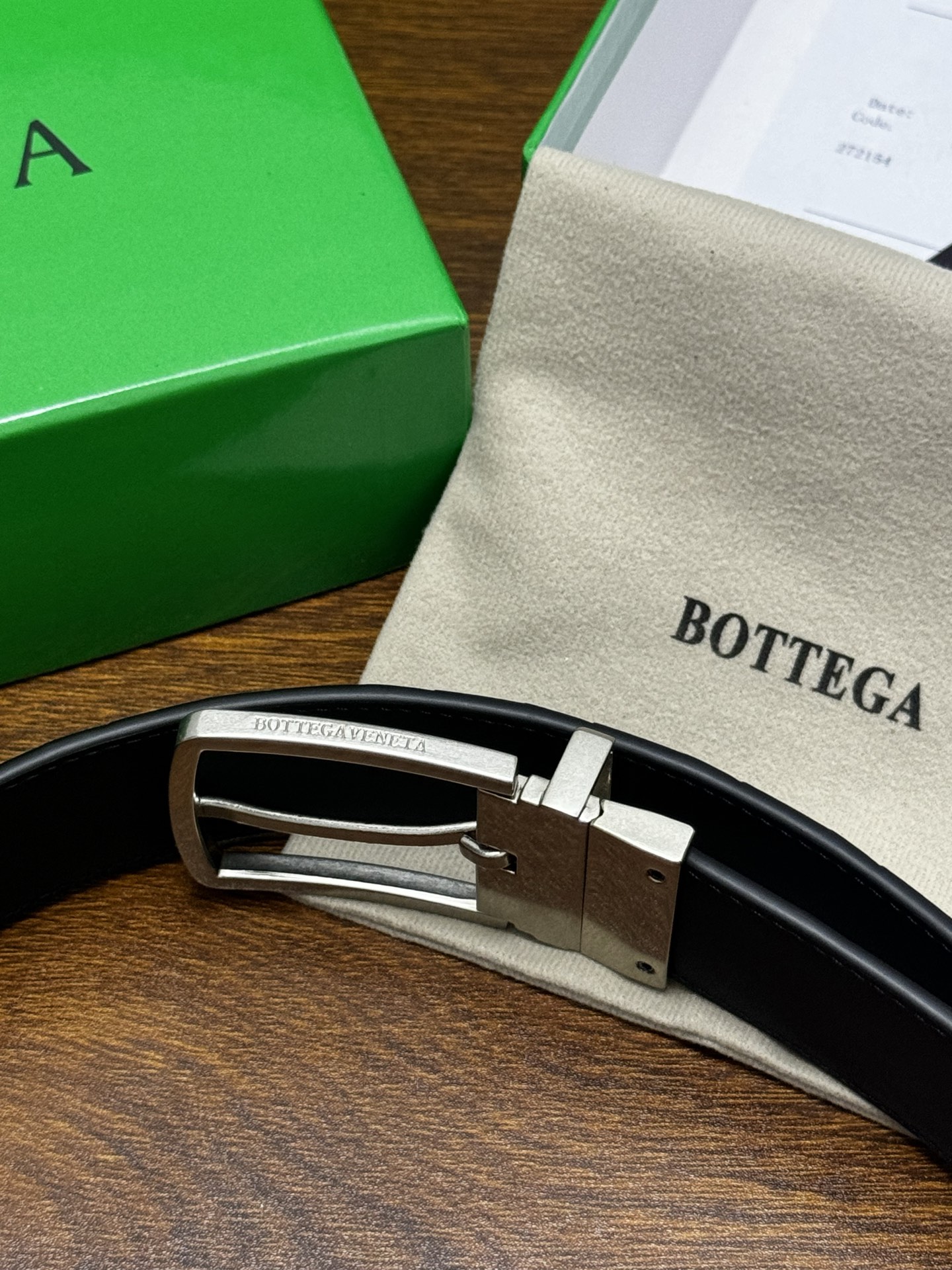 BOTTEGA VENETA   3.5cm     黑色/黑色底 Intrecciato编织皮革双面腰带，金属可旋转搭
