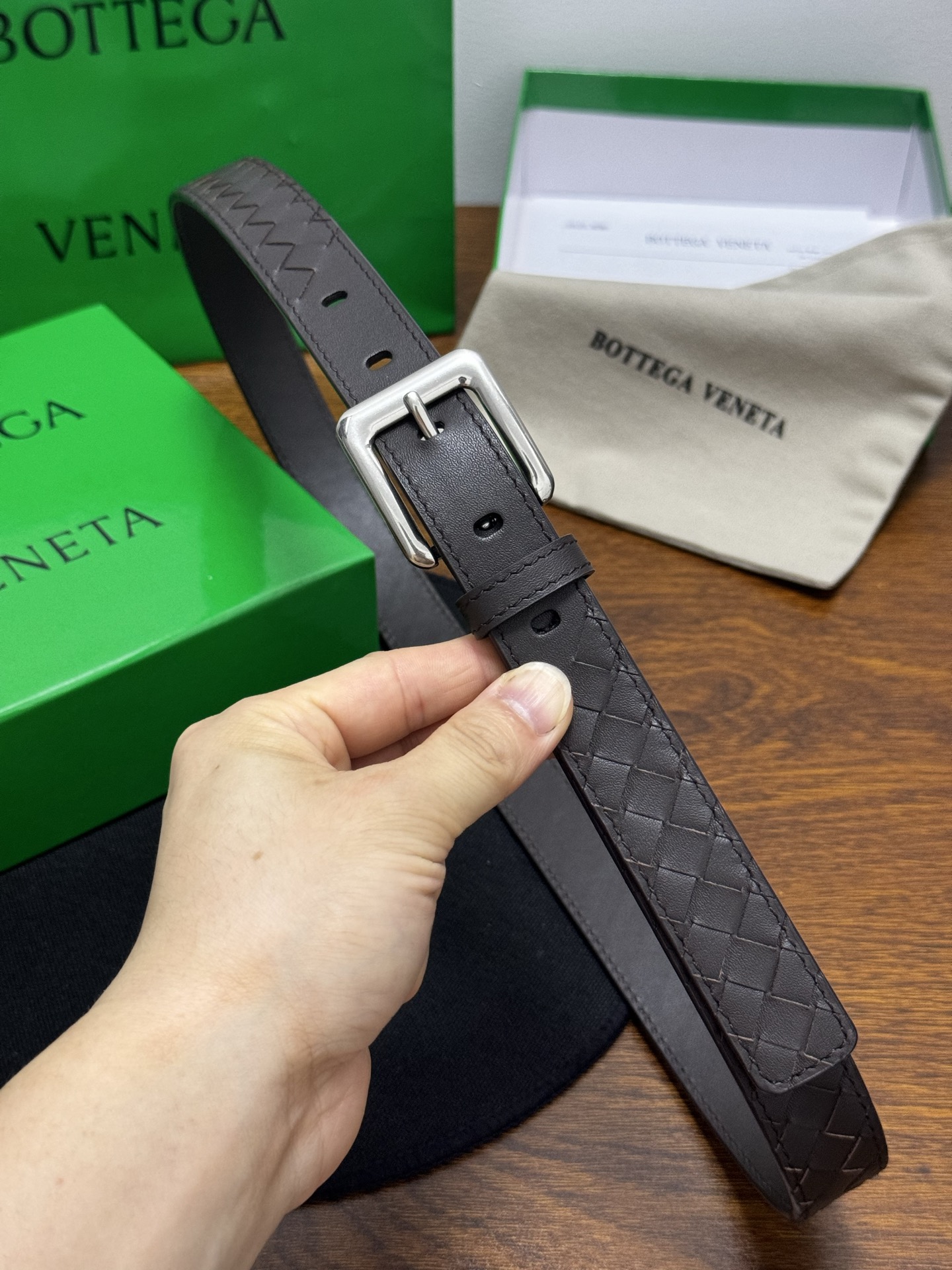 BOTTEGA VENETA 2.5cm 咖啡 Intrecciato Piccolo编织腰带,牛皮皮革手工编织 BOTTEGA VENETA 2.5cm 咖啡 Intrecciato Piccolo编织腰带,牛皮皮革手工编织
