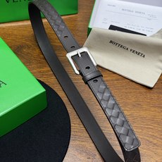 BOTTEGA VENETA 2.5cm 咖啡 Intrecciato Piccolo编织腰带,牛皮皮革手工编织 BOTTEGA VENETA 2.5cm 咖啡 Intrecciato Piccolo编织腰带,牛皮皮革手工编织