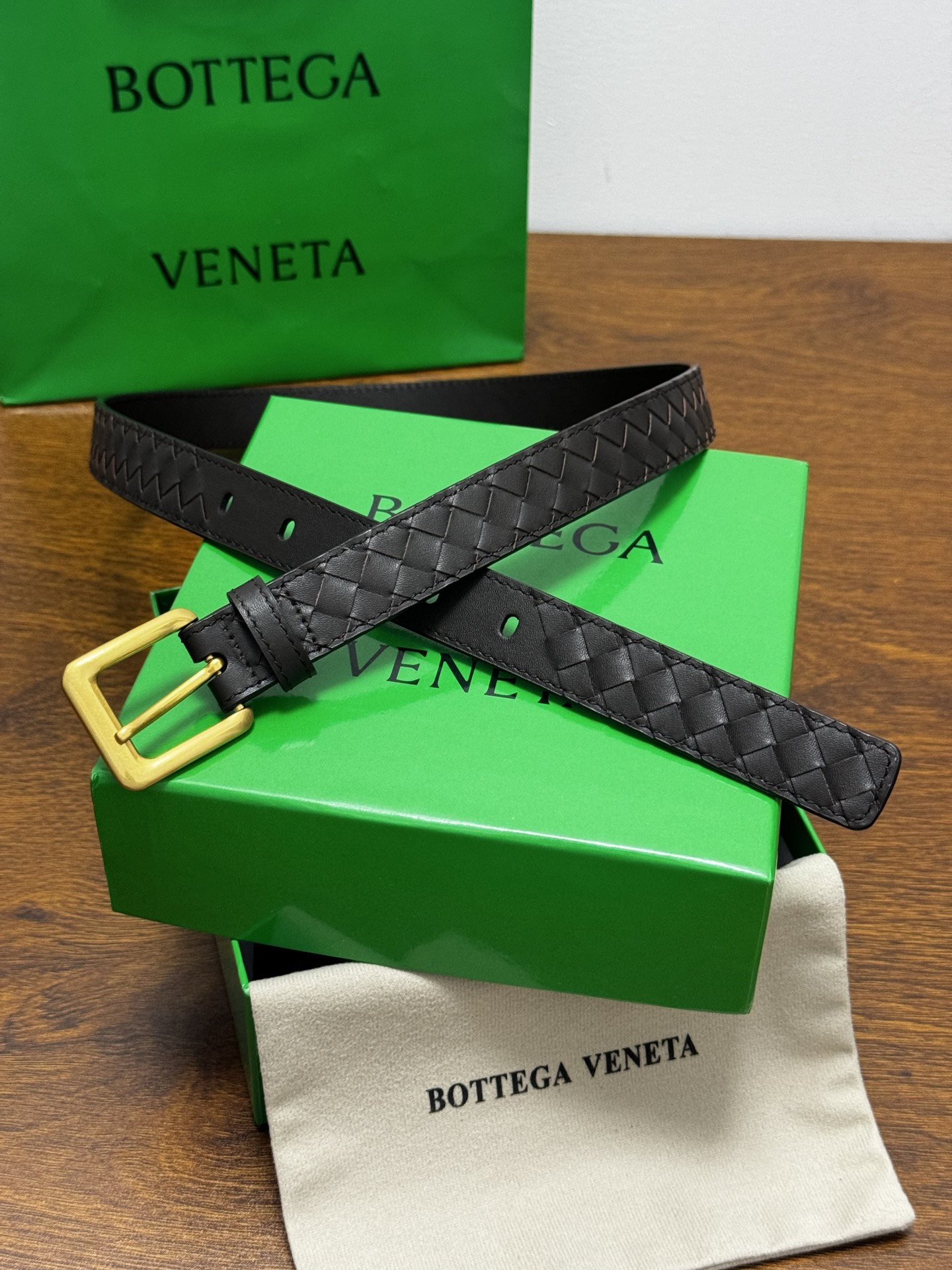 BOTTEGA VENETA 2.5cm 咖啡 Intrecciato Piccolo编织腰带,牛皮皮革手工编织 BOTTEGA VENETA 2.5cm 咖啡 Intrecciato Piccolo编织腰带,牛皮皮革手工编织