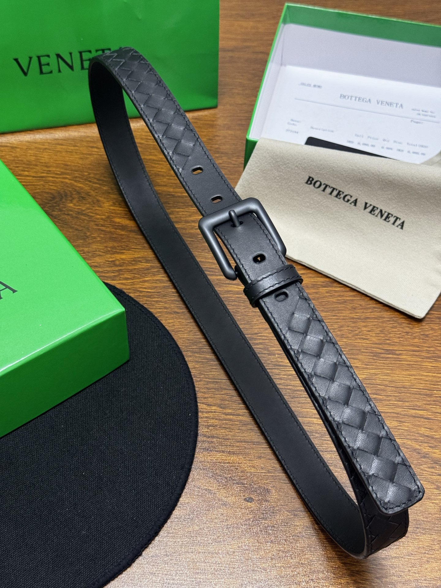 BOTTEGA VENETA 2.5cm 黑色 Intrecciato Piccolo编织腰带,牛皮皮革手工编织 BOTTEGA VENETA 2.5cm 黑色 Intrecciato Piccolo编织腰带,牛皮皮革手工编织