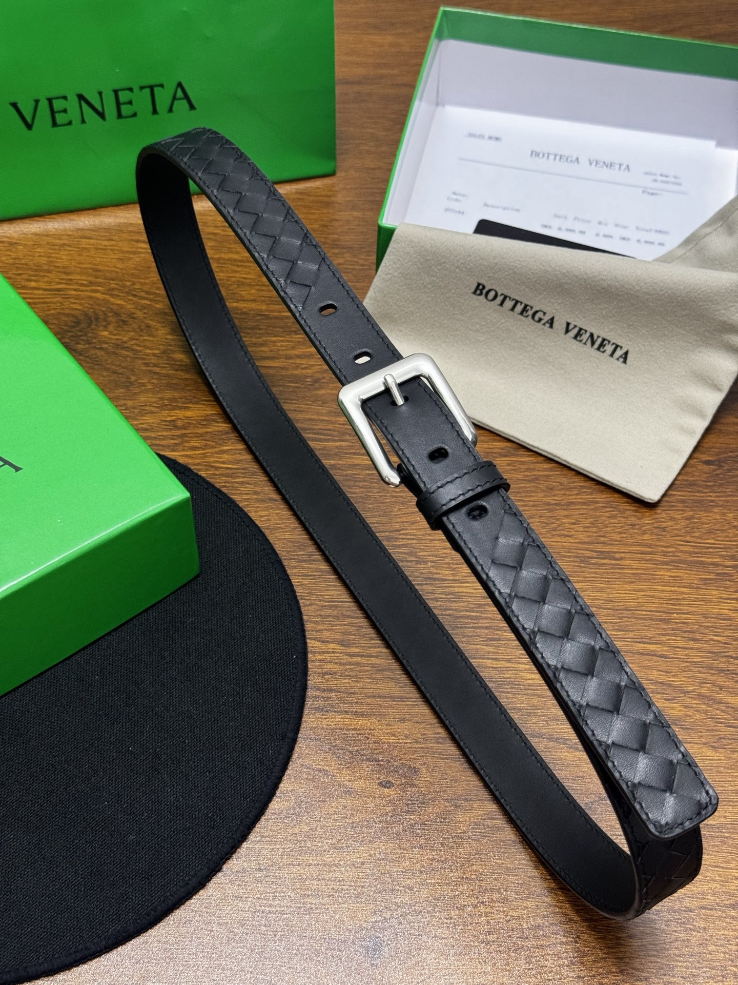 BOTTEGA VENETA 2.5cm 黑色 Intrecciato Piccolo编织腰带,牛皮皮革手工编织 BOTTEGA VENETA 2.5cm 黑色 Intrecciato Piccolo编织腰带,牛皮皮革手工编织