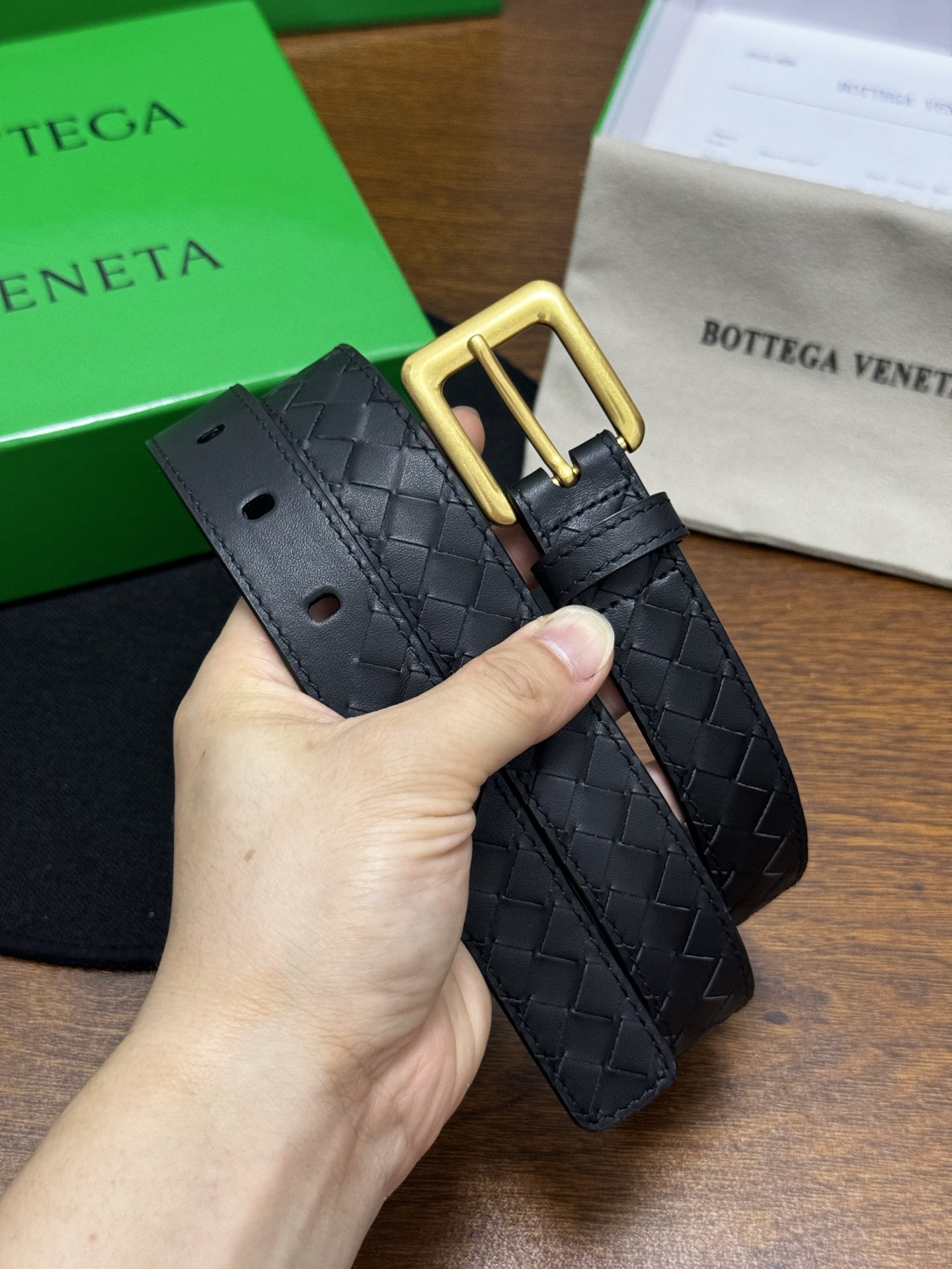 BOTTEGA VENETA 2.5cm 黑色 Intrecciato Piccolo编织腰带,牛皮皮革手工编织 BOTTEGA VENETA 2.5cm 黑色 Intrecciato Piccolo编织腰带,牛皮皮革手工编织
