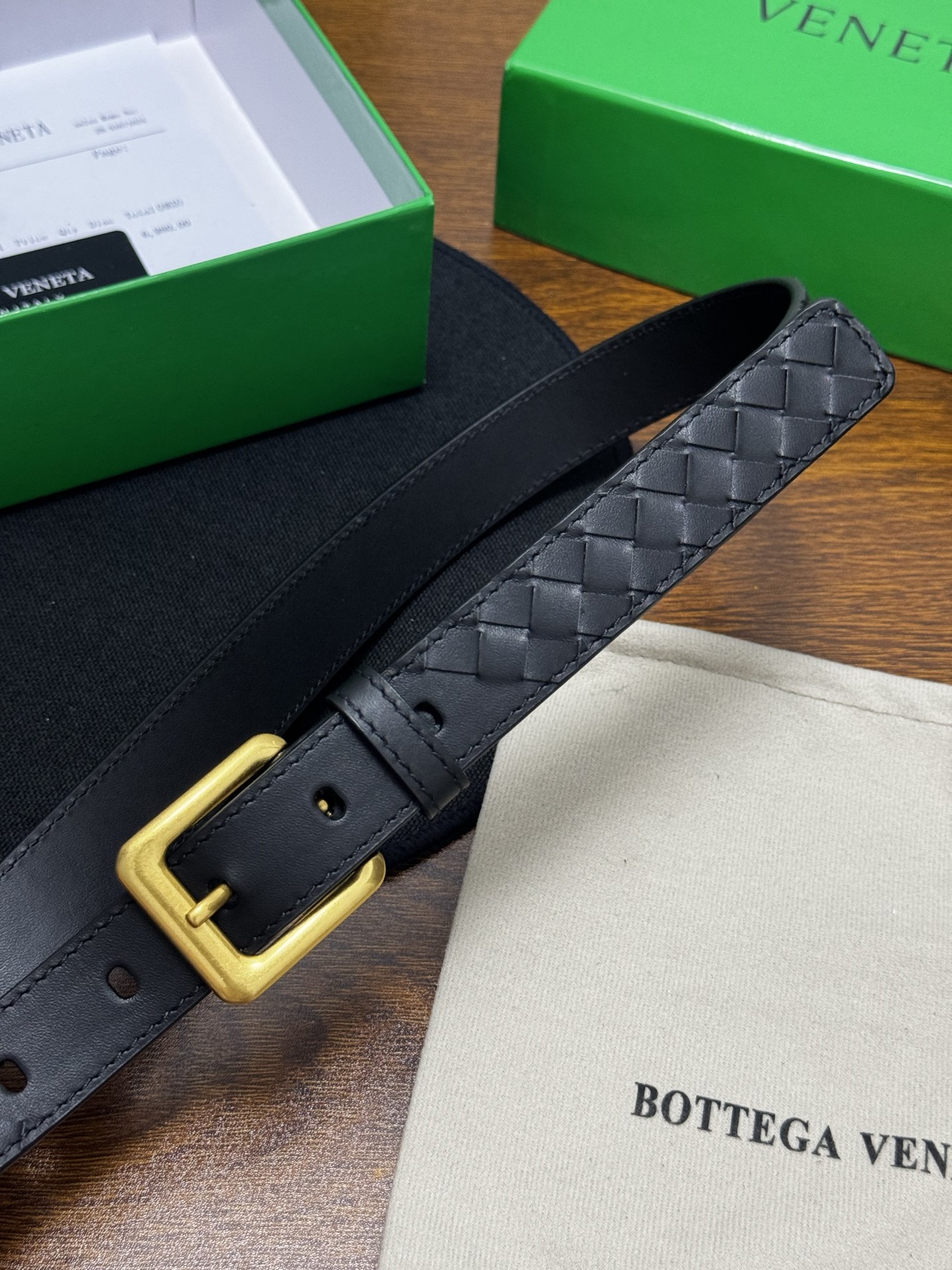 BOTTEGA VENETA 2.5cm 黑色 Intrecciato Piccolo编织腰带,牛皮皮革手工编织 BOTTEGA VENETA 2.5cm 黑色 Intrecciato Piccolo编织腰带,牛皮皮革手工编织