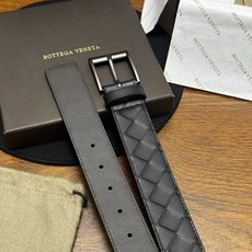 BOTTEGA VENETA 3.5cm 黑色/咖啡底 Intrecciato编织皮革双面腰带,金属搭扣开合 BOTTEGA VENETA 3.5cm 黑色/咖啡底 Intrecciato编织皮革双面腰带,金属搭扣开合