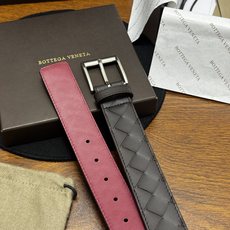 BOTTEGA VENETA 3.5cm 咖啡/枣红底 Intrecciato编织皮革双面腰带,金属搭扣开合 BOTTEGA VENETA 3.5cm 咖啡/枣红底 Intrecciato编织皮革双面腰带,金属搭扣开合