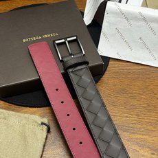 BOTTEGA VENETA 3.5cm 咖啡/枣红底 Intrecciato编织皮革双面腰带,金属搭扣开合 BOTTEGA VENETA 3.5cm 咖啡/枣红底 Intrecciato编织皮革双面腰带,金属搭扣开合