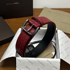 BOTTEGA VENETA 4.0cm 枣红 小牛皮皮革手工编织,手工编织新款牛皮经典之作。每个细节都体现出 BOTTEGA VENETA 4.0cm 枣红 小牛皮皮革手工编织,手工编织新款牛皮经典之作。每个细节都体现出