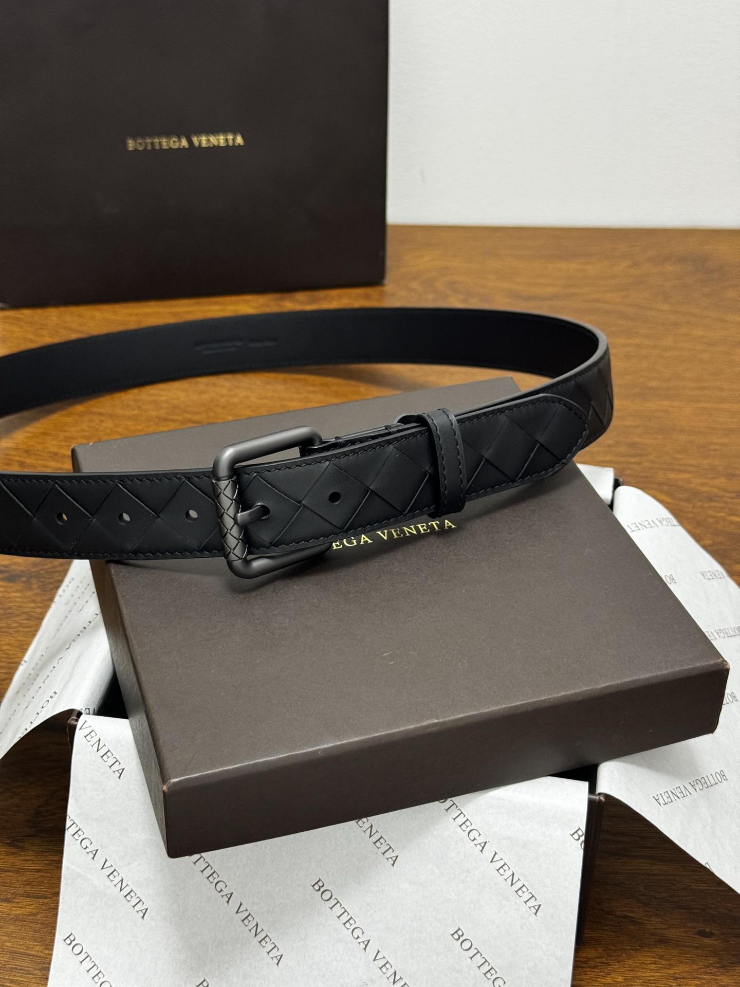 BOTTEGA VENETA 3.0cm 黑色 Intrecciato编织牛皮革腰带,金属搭扣爪扣开合配色饰面 BOTTEGA VENETA 3.0cm 黑色 Intrecciato编织牛皮革腰带,金属搭扣爪扣开合配色饰面