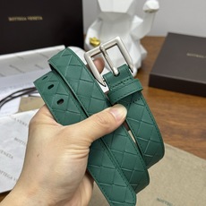 BOTTEGA VENETA 2.5cm 祖母绿 小牛皮皮革手工编织,手工编织新款牛皮经典之作。每个细节都体现 BOTTEGA VENETA 2.5cm 祖母绿 小牛皮皮革手工编织,手工编织新款牛皮经典之作。每个细节都体现