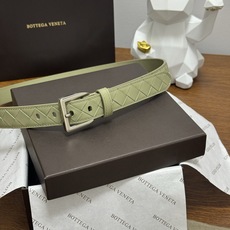 BOTTEGA VENETA 2.5cm 青柠绿 小牛皮皮革手工编织,手工编织新款牛皮经典之作。每个细节都体现 BOTTEGA VENETA 2.5cm 青柠绿 小牛皮皮革手工编织,手工编织新款牛皮经典之作。每个细节都体现