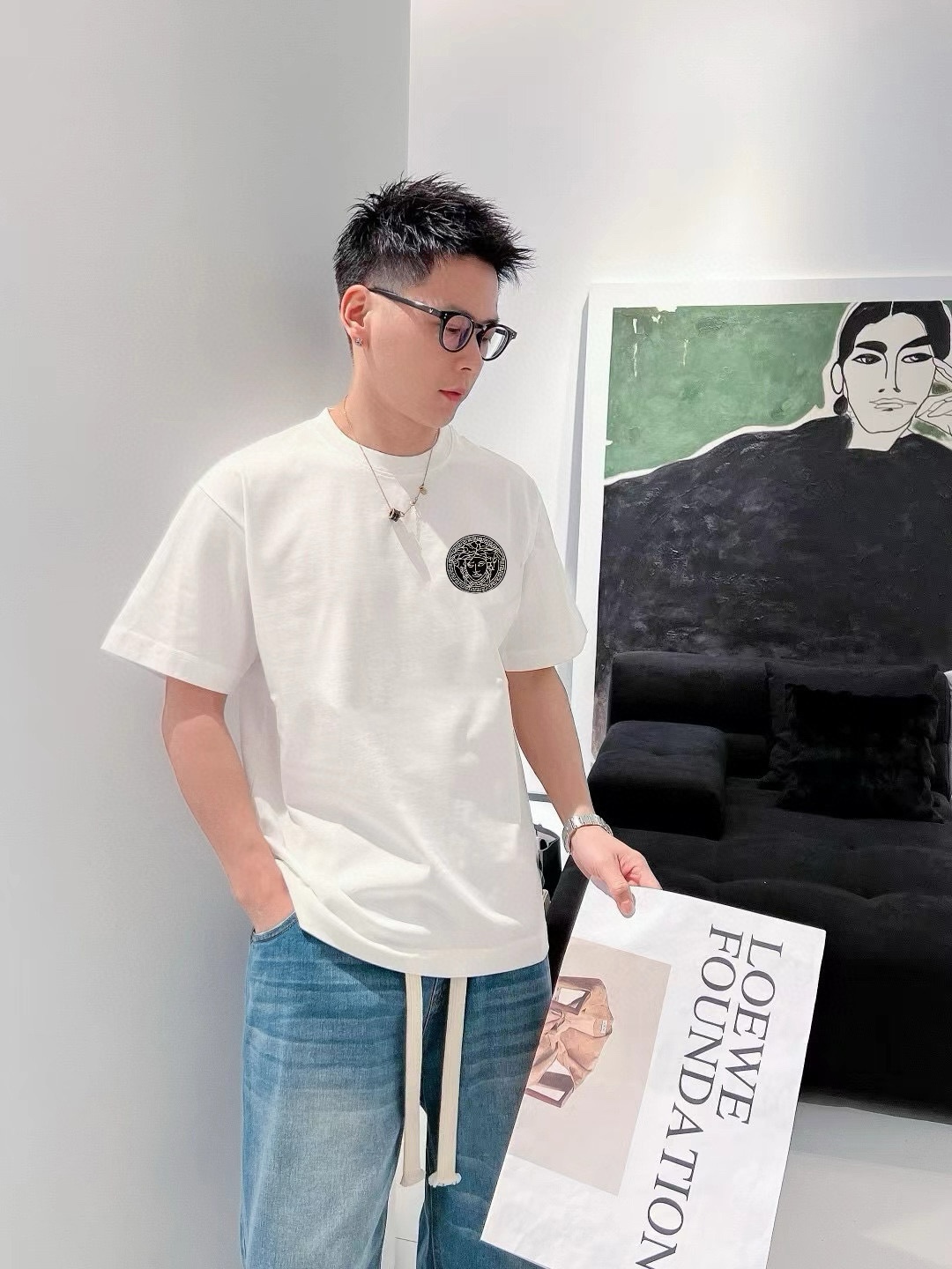 Versace 2024 nueva camiseta de manga corta de principios de primavera, logo bordado a mano en el pecho, de tienda ofici…