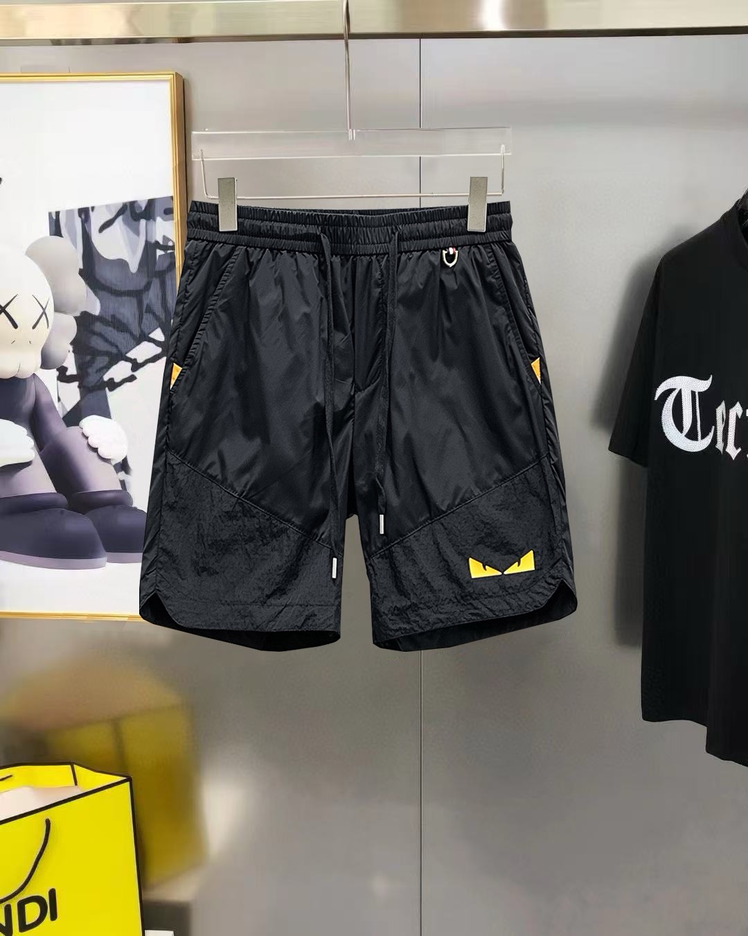 P100 Fendi Pantalones cortos de hombre de verano 2026 nueva temporada, tela de alta costura transpirable, elástica y mu…