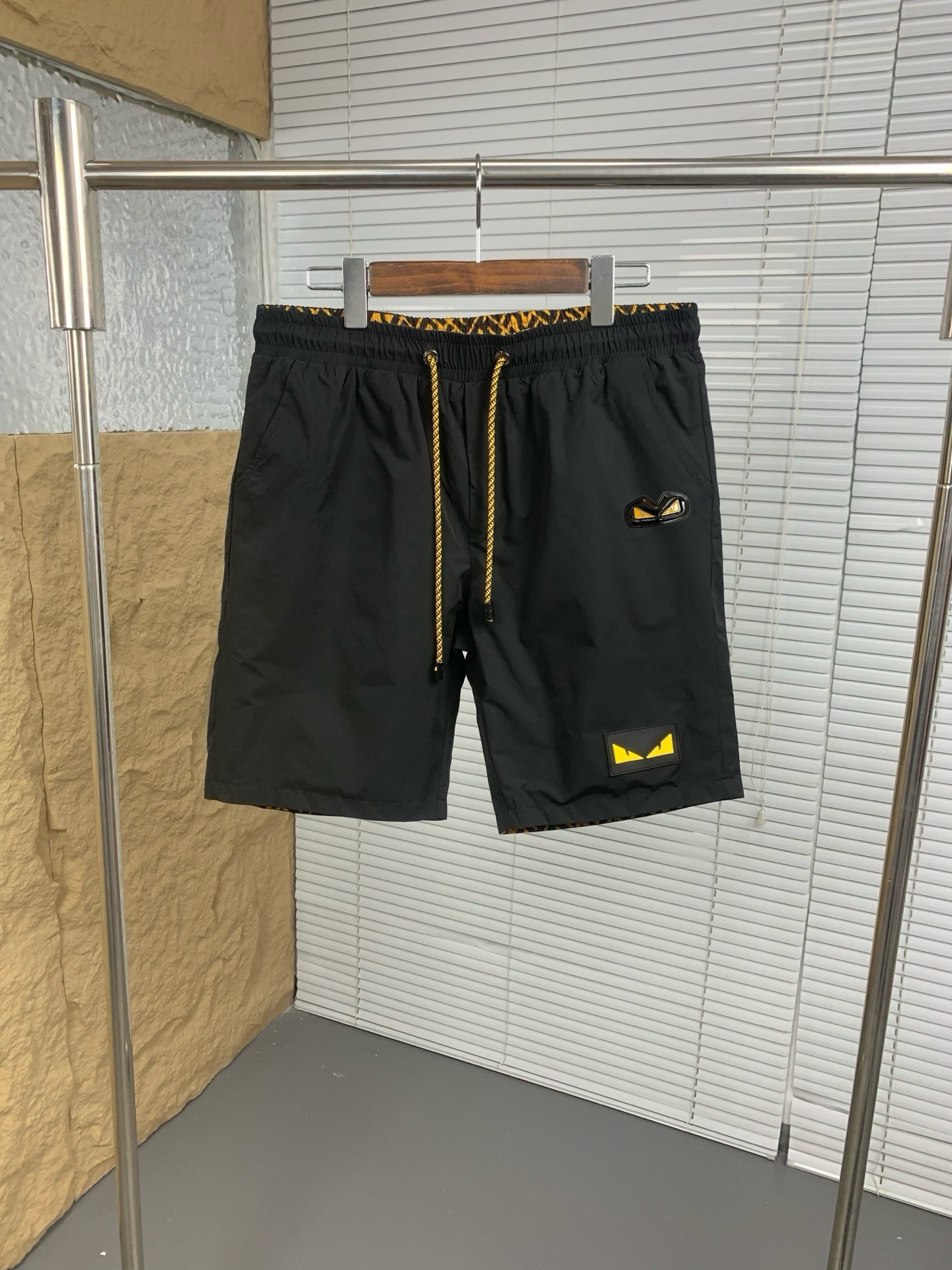 P130 Fendi 2026 nueva colección de verano pantalones cortos casuales para hombre, reversibles, tejido de alta calidad t…
