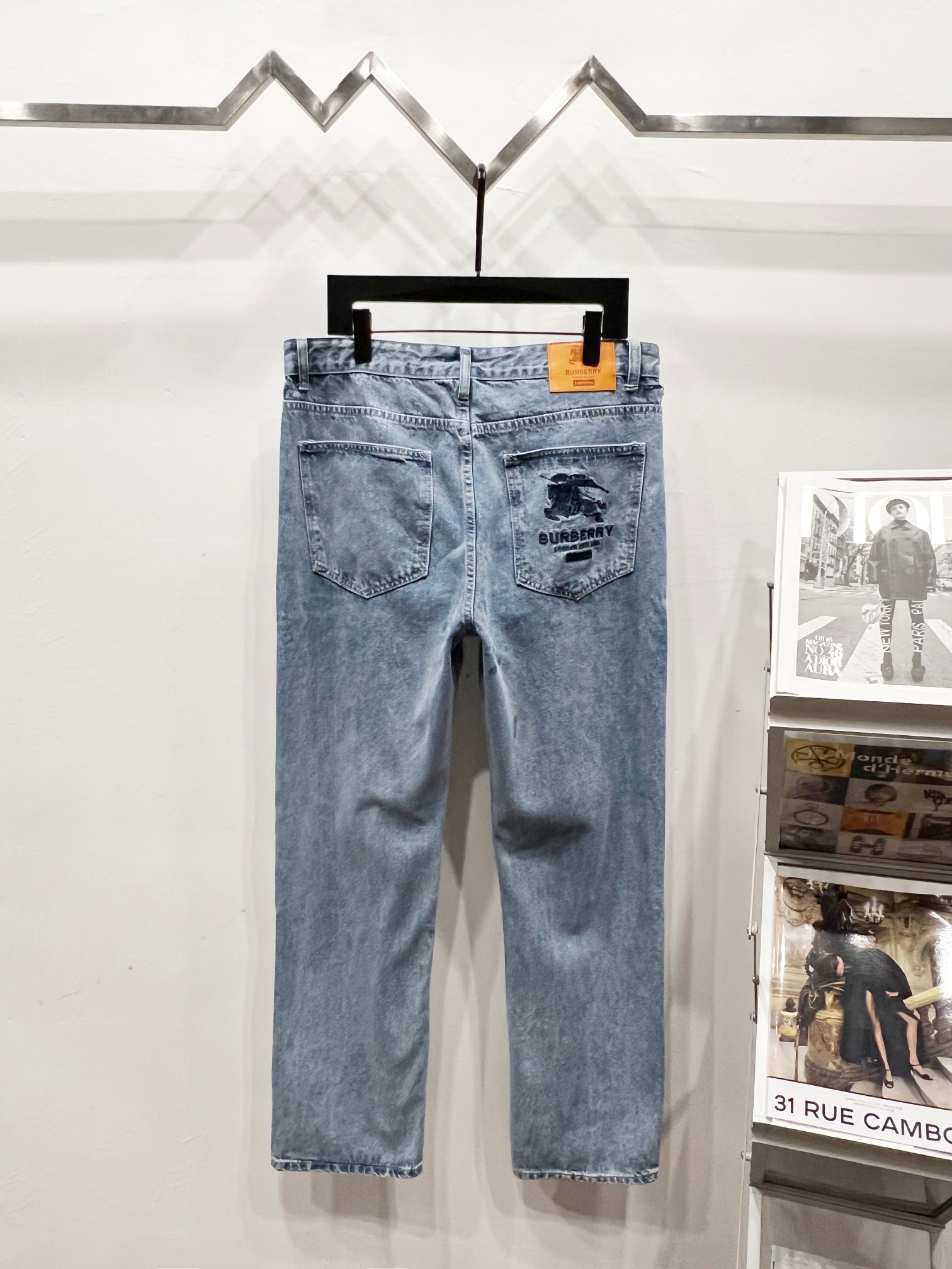 aa.jpg