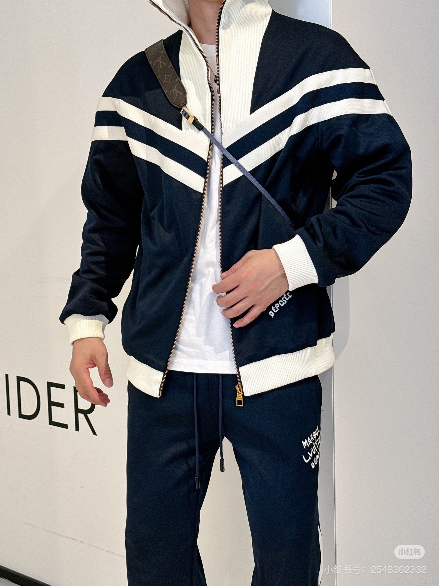 _dmp9sbok3kDtFwdZXB_K42iXvxlHmZ_A2v80lNg