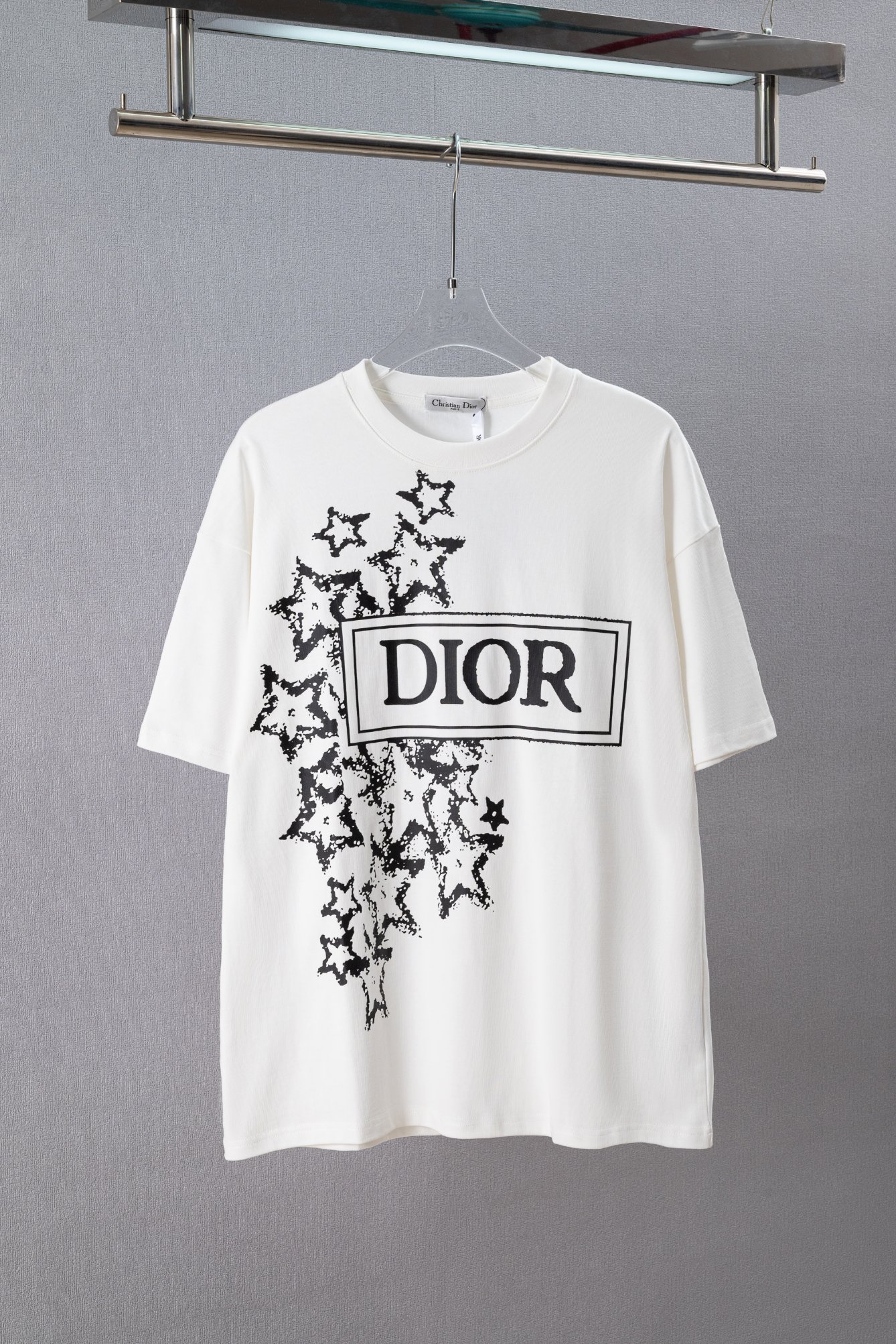 p90 Número de estilo: (Q194) Dior 2026 nueva camiseta clásica con cuello redondo y manga corta con estampado de estrell…