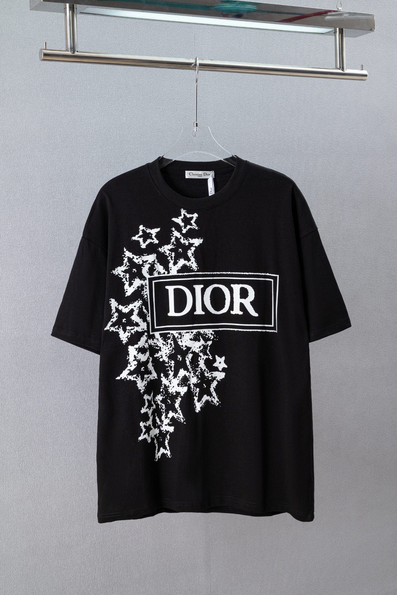 p90 Número de estilo: (Q195) Dior 2026 Nueva camiseta clásica de manga corta con cuello redondo y estampado de estrella…