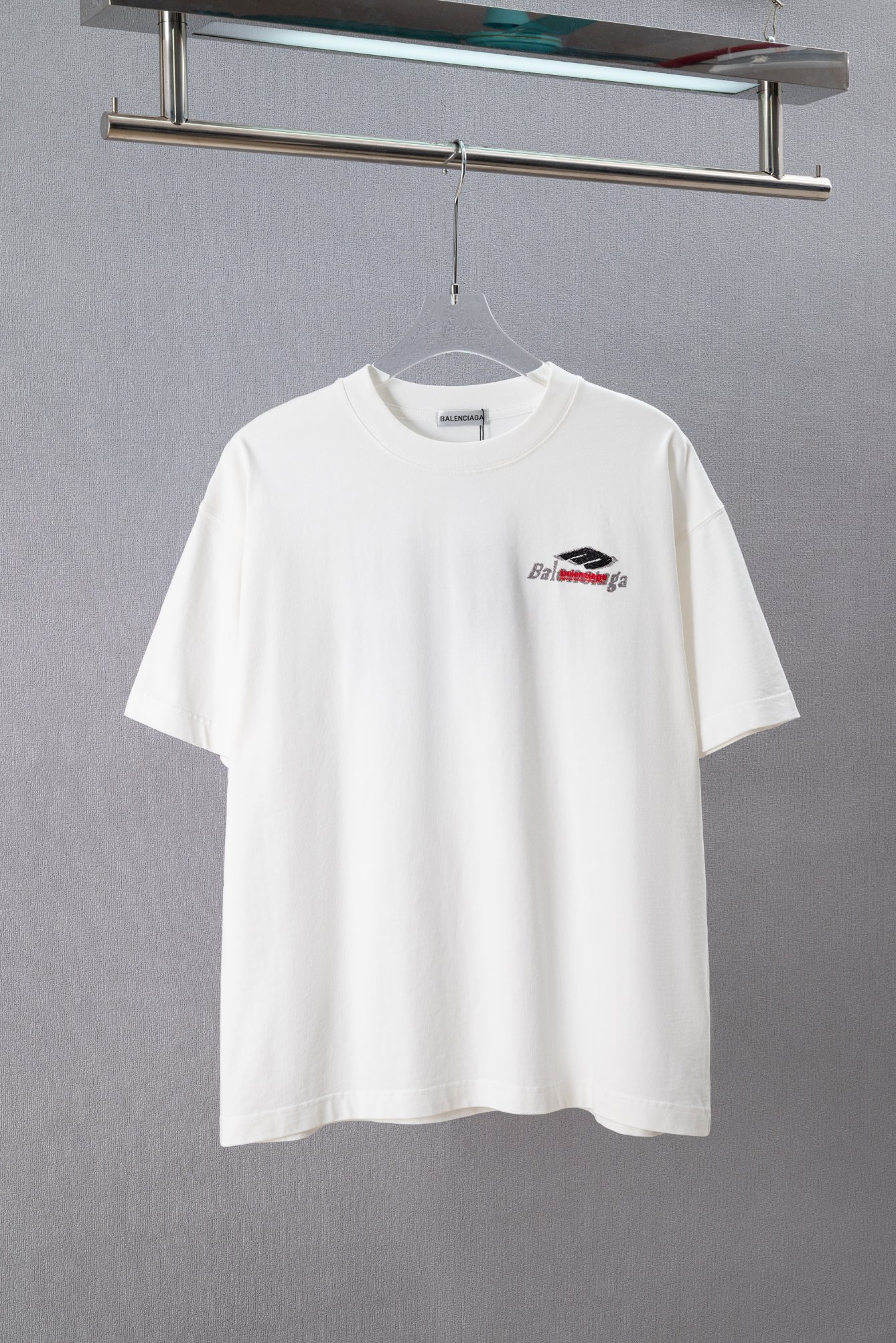 P90 Número de estilo: (Q232) Balenciaga26ss nueva camiseta de manga corta con cuello redondo y letras bordadas de indus…