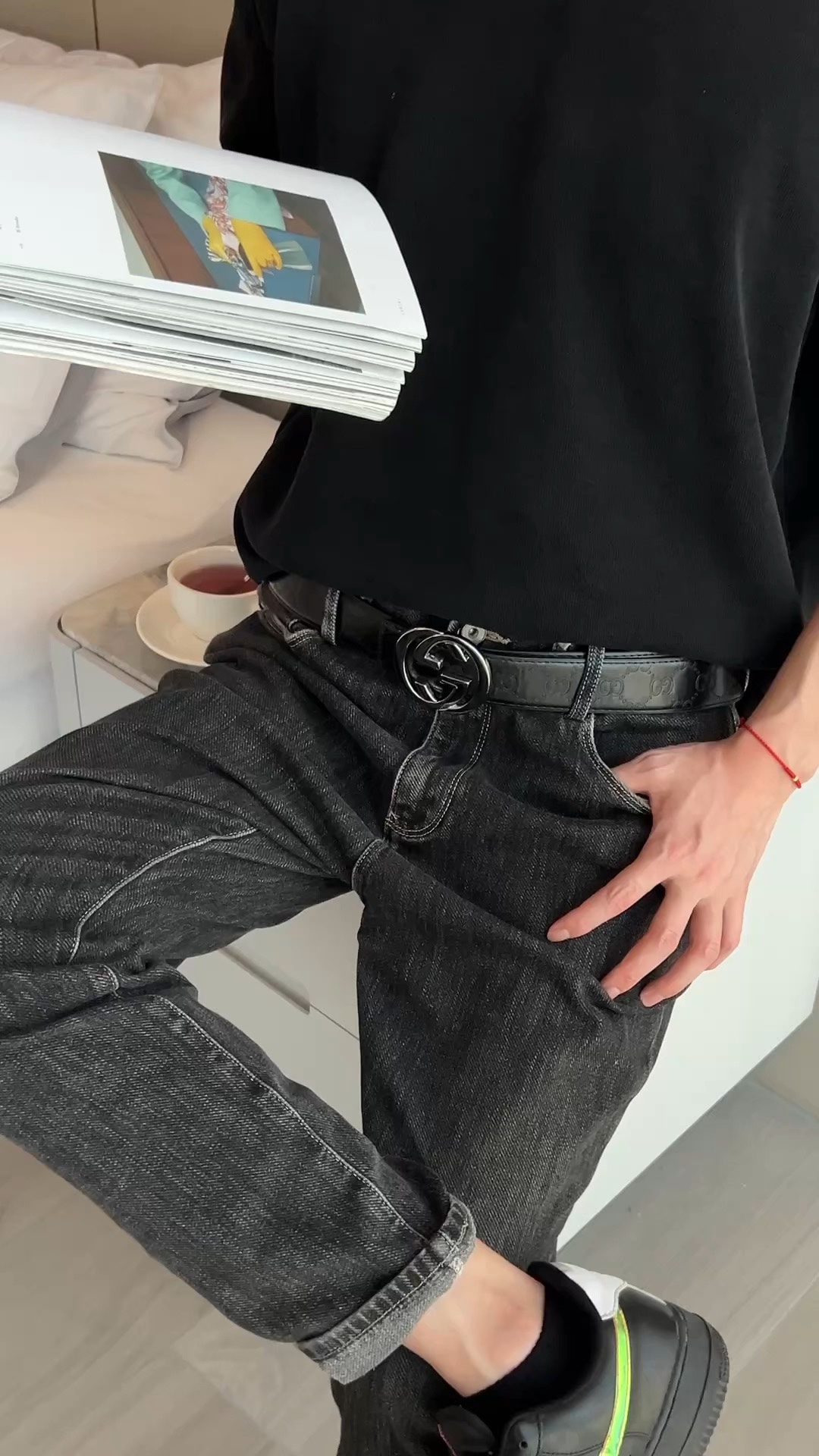 Featuring a distinct vintage aesthetic, the Gucci double-buckle belt - Comprehensive