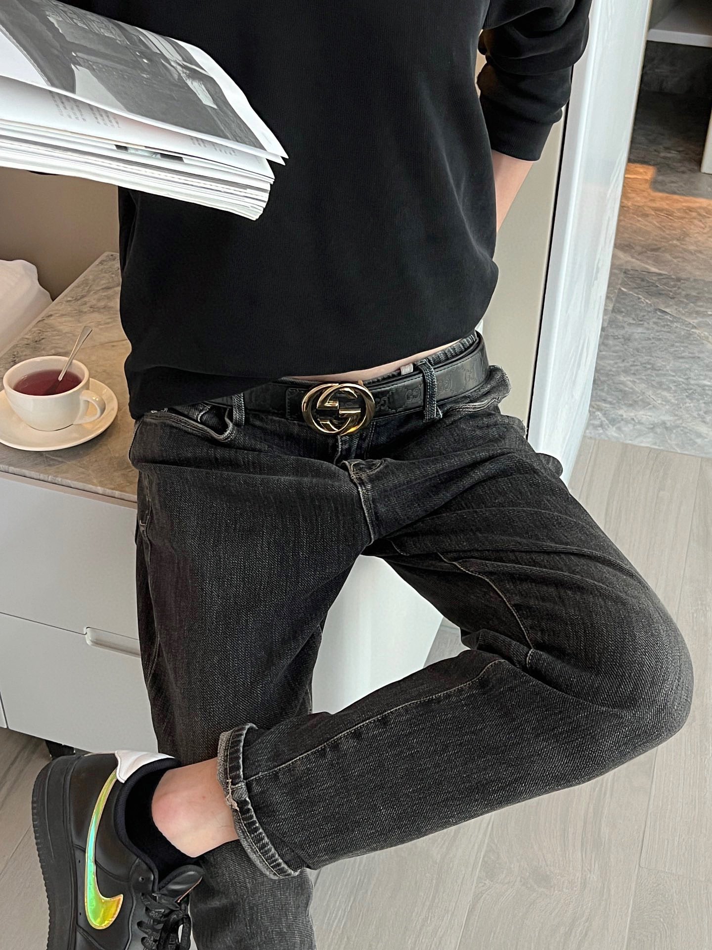 Defined by an interlocking Double G buckle, this belt offers versatile - Comprehensive 2