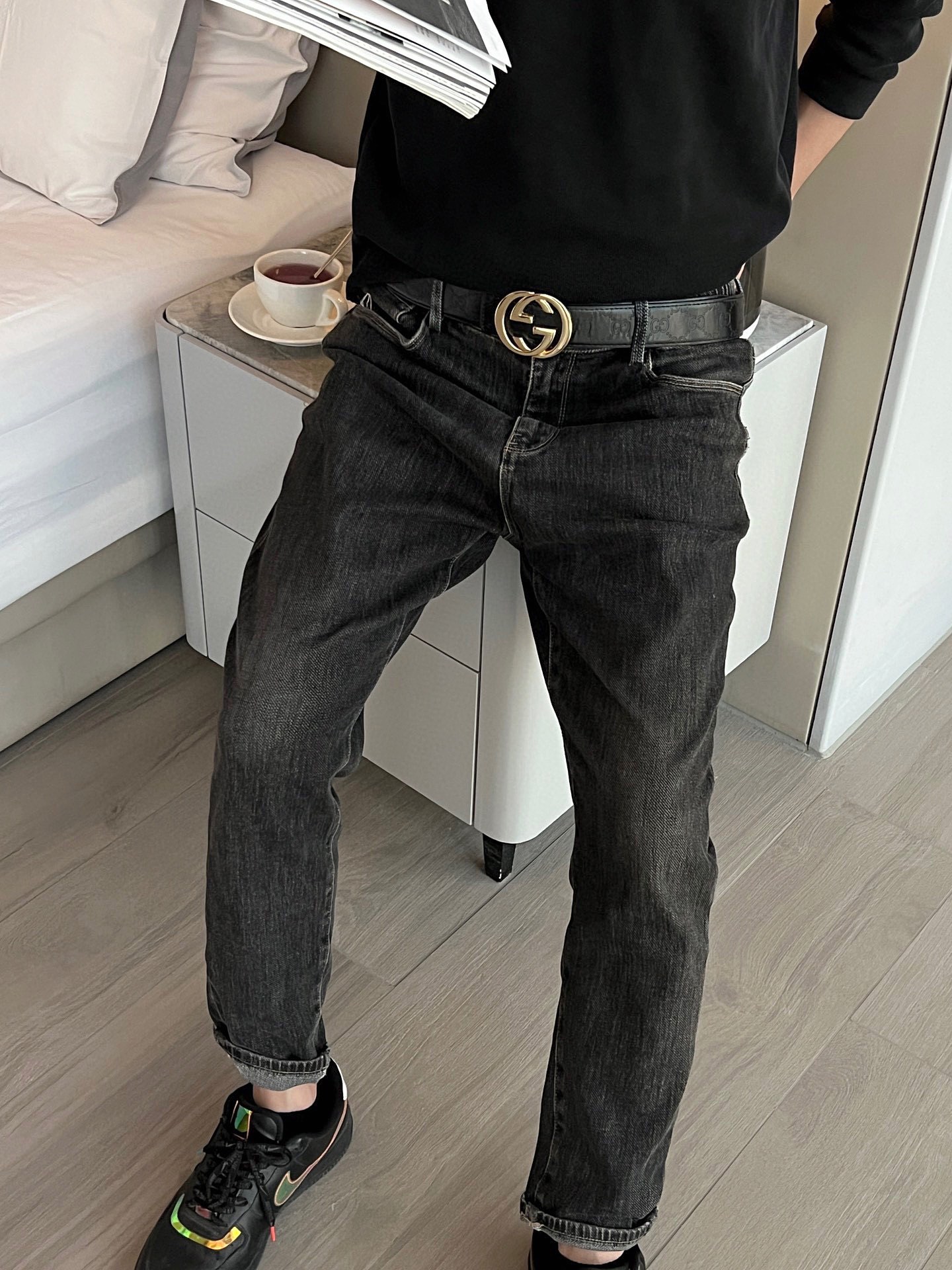Defined by an interlocking Double G buckle, this belt offers versatile - Comprehensive 4