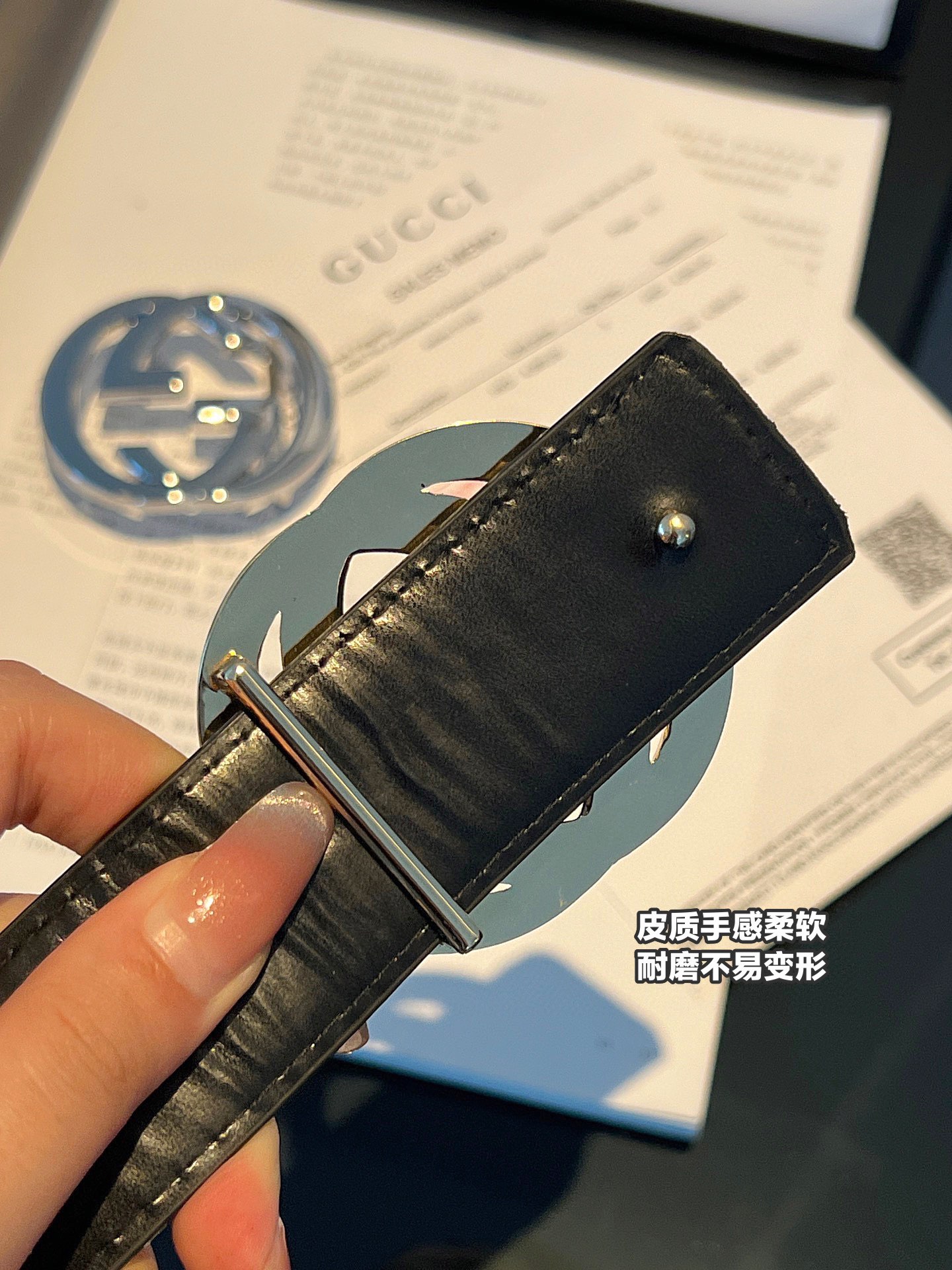 这款互扣式双 G 带扣腰带 9