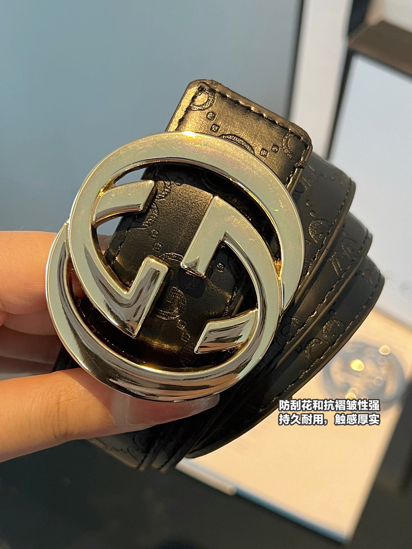 这款互扣式双 G 带扣腰带 6