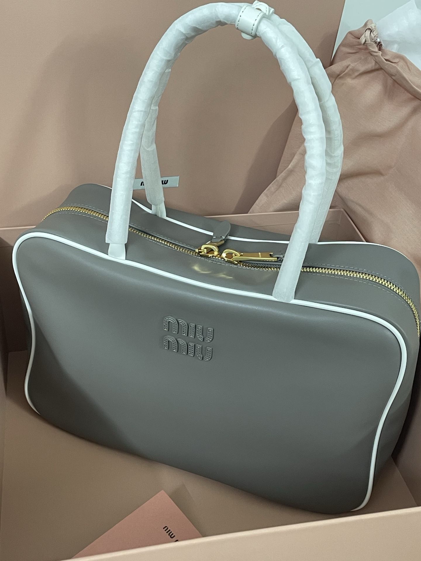 P950, 117 gris mezclado con blanco, gran cantidad de piel original en stock, foto rápida del almacén