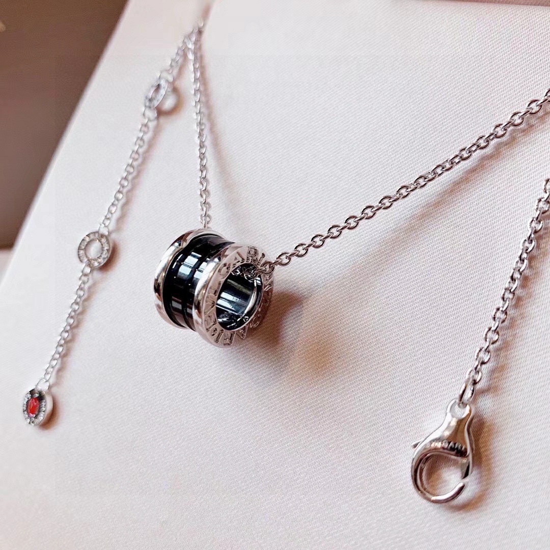 👑Bvlgari 宝格丽 黑陶瓷项链 小红人 经典无须多做介绍了 性价比最高的版本了 精选德国进口 