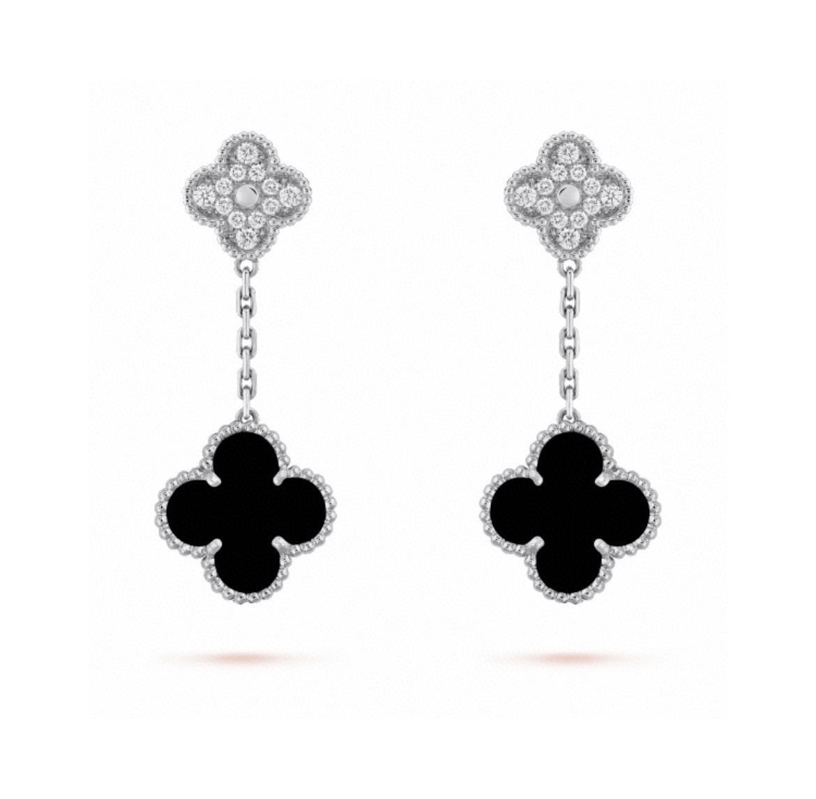 NO:106548,VCA high-end black agate diamond two-flower four-leaf clover ear shot 1:1 version high-end custom vca Van Cleece limited edition v four-leaf clover leaves limited edition counter limited edition super suitable for travel absolutely essential. The highest perfect quality on the market, fine jewelry, van clue19860909VCA高级黑玛瑙钻二花四叶草耳拍1:1版本高端定制vca梵克雅宝 限量款v 四叶草 叶子 专柜限量款 超适合 去旅游 绝对必备款.市面最高完美品质,饰品精品,van cleef,Jewelry