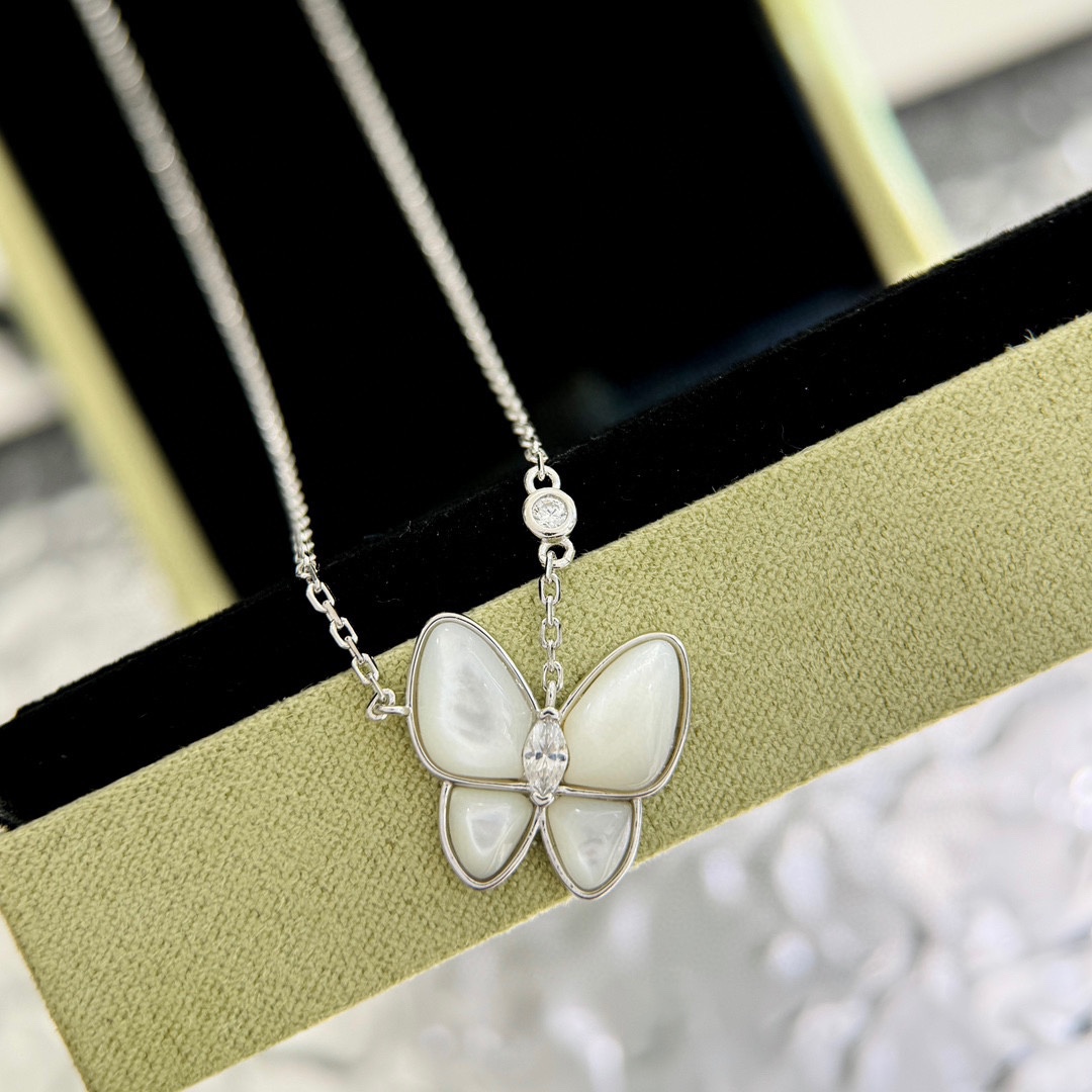Luxurious Natural Shell Necklace with 18K Gold Plating and Diamond Button - 图片 5