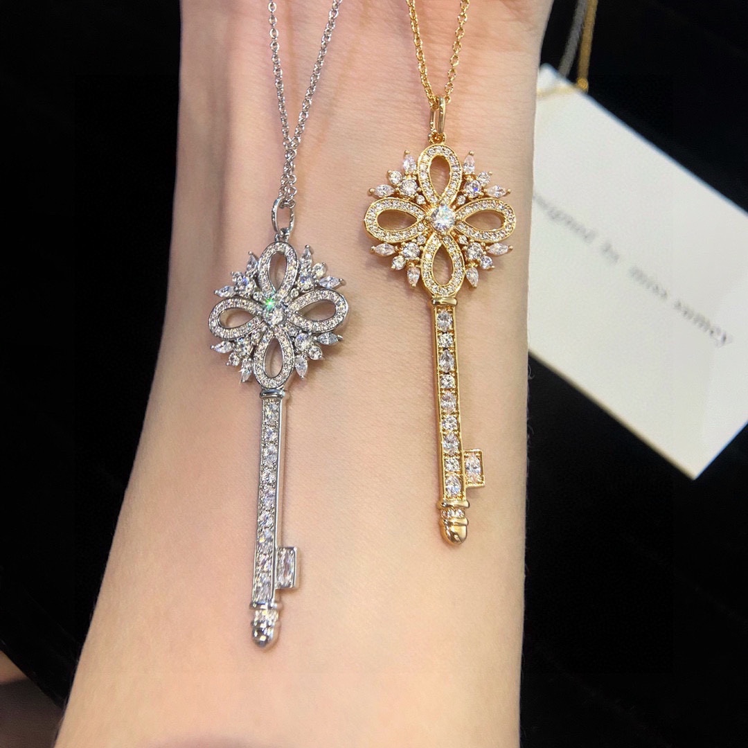 NO:106271,Tiffany Classic Victoria Key Long Sunflower Large Necklace Size Pendant Long 5.1cm Long Champagne Gold Platinum Spot Stock, Jewelry Boutique, Tiffany, Necklace19860909Tiffany 蒂芙尼 经典维多利亚钥匙长款太阳花大号项链 尺寸吊坠长5.1cm,链条长55cm香槟金白金现货,饰品精品,tiffany,necklace,Jewelry