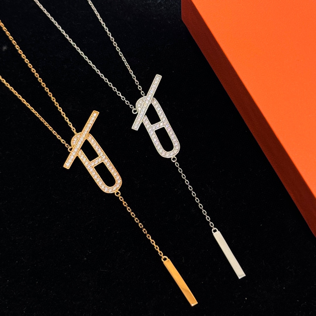 NO:113317,Hot H Home Pig Nose Necklace Sterling Silver High Quality High-end Customization Electroplating 18K Gold CNC Polishing Electroplating Thick Gold Necklace, Jewelry Boutique, Necklace, Pure Silver19860909火爆 H家 猪鼻子 项链 纯银高品质 高端定制 电镀18K金 cnc抛光处理 电镀厚金 项链,饰品精品,necklace,pure silver,Jewelry