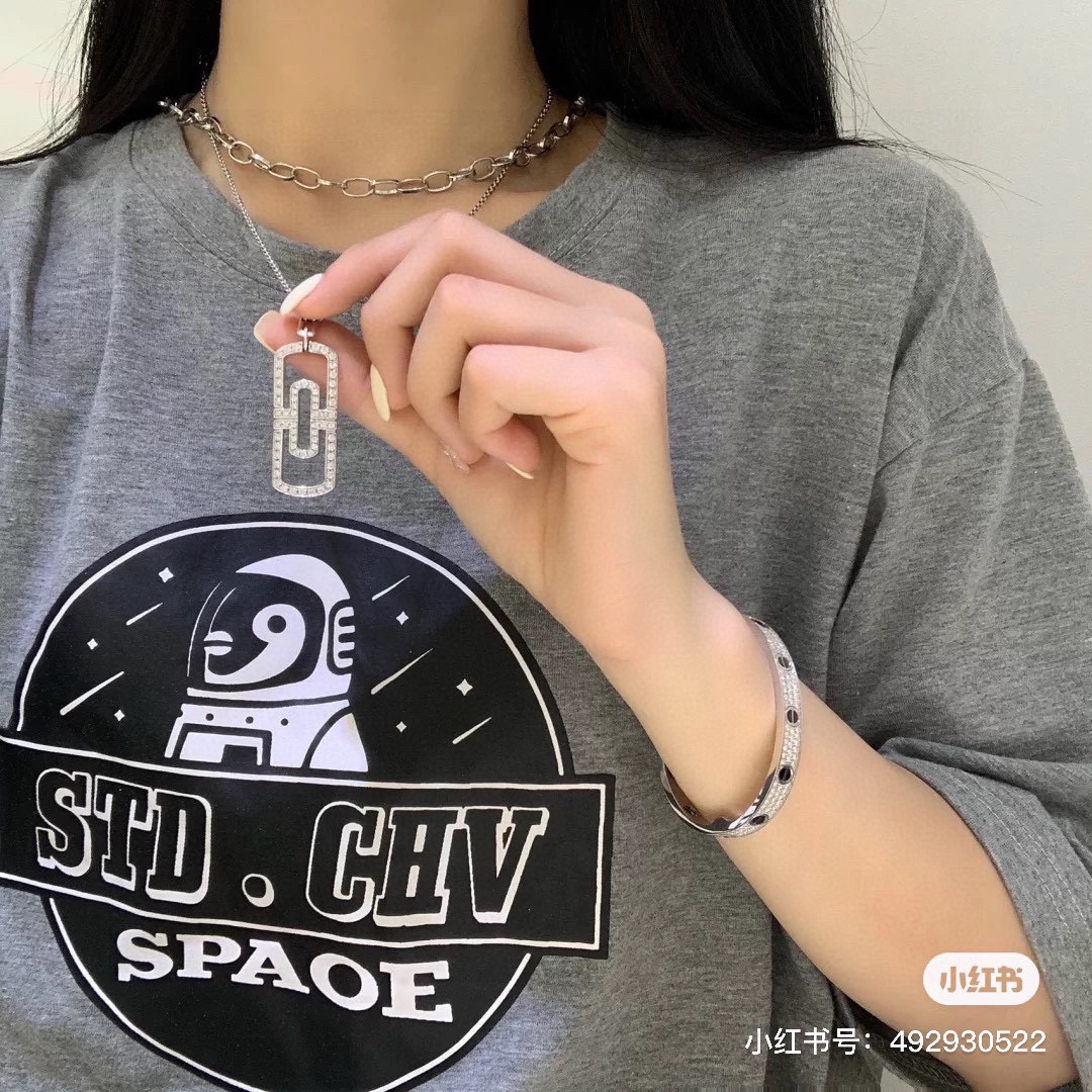 👑【代购级别】宝格丽小号回形针项链
【V金材质，电镀咪金】
尺寸40+3+3cm