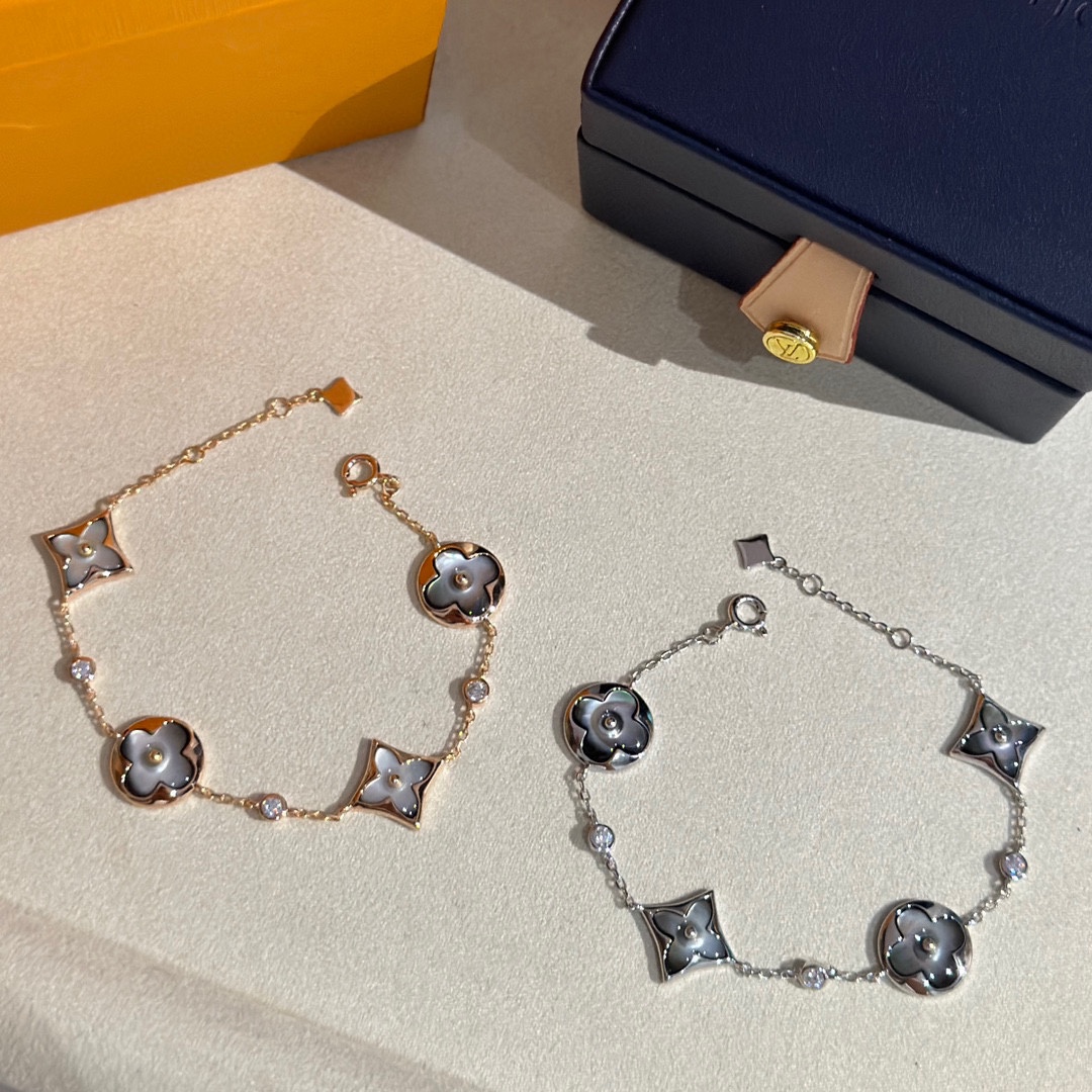 NO:106845,Lv Louis Vuitton New Pretty Fritillaria Gradient Fritillaria Bracelet New Early Autumn Style Super Beautiful!  !  Selected imported materials in Germany, platinum rose gold, electroplated thick gold bracelet, jewelry quality, louis vuitton, louis vuitton, bracelet19860909Lv 路易威登 新款 老花 渐变灰贝母 手链 早秋新款 超美腻！！精选德国进口材质 铂金玫瑰金两色 电镀厚金 手链,饰品精品,louis vuitton,louis vuitton,bracelet,Jewelry