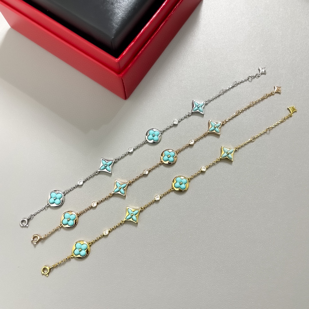 NO:115192,Donkey House New Style Old Flower Tianhe Stone Four Flower Bracelet New Style Early Autumn Super Beautiful!  !  Selected imported platinum rose gold gold bracelets, jewelry boutiques, louis vuitton, louis vuitton, bracelet, gold19860909驴家 新款 老花 天河石 四花手链 早秋新款 超美腻！！精选德国进口铂金色 玫瑰金 黄金手链,饰品精品,louis vuitton,louis vuitton,bracelet,gold,Jewelry