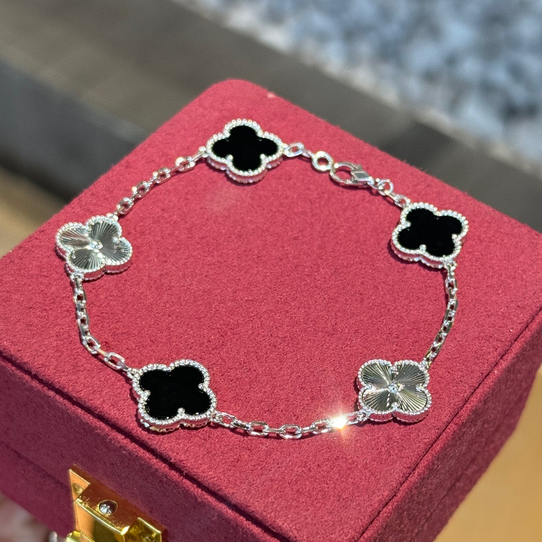 Exclusive Zhuvan Family Limited Edition Laser-Cut Panda Bracelets with Super-Precision Gold Plating