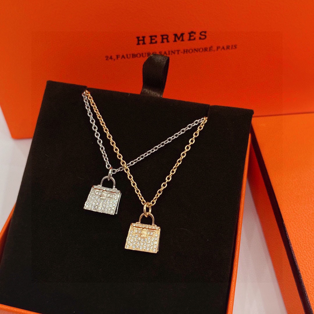 NO:114788,Hermes Kelly Bag Necklace Imported 925 sterling silver material Chain length 40 5cm Platinum｜Champagne gold 2 colors, jewelry quality, hermes, necklace, pure silver19860909爱马仕 凯莉包包项链 进口925纯银材质 链长40 5cm 白金｜香槟金 2色,饰品精品,hermes,necklace,pure silver,Jewelry