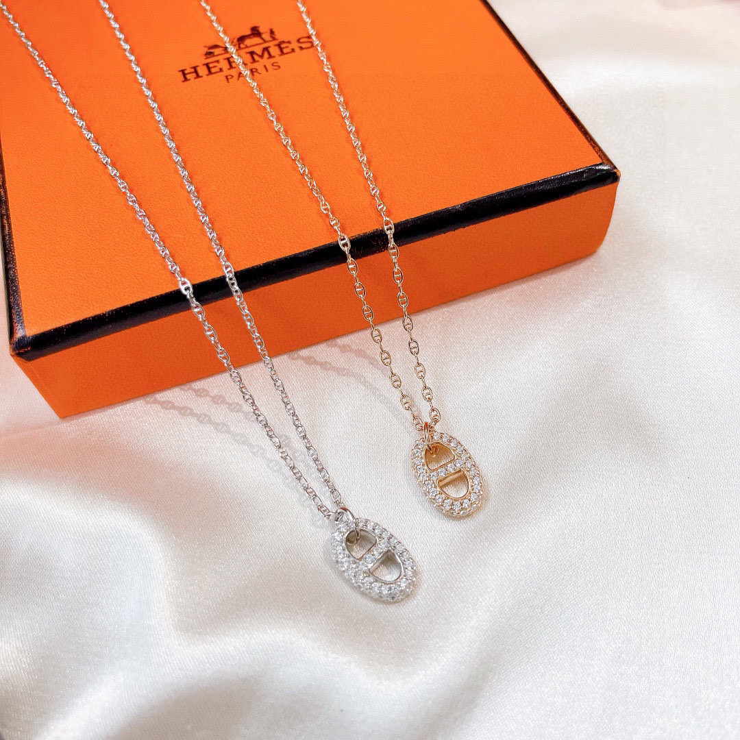 NO:114799,Hermes new model, hot, pig nose, full diamond, necklace, counter synchronization, high quality, high-end S925 sterling silver material, electroplated 18K gold, original material, consistent with the counter, high-end cnc, polished processing, couple model, finally arrived, platinum, rose gold two colors, necklace, jewelry boutique, hermes, necklace, pure silver19860909爱马仕新款 火爆 猪鼻子 满钻 项链 专柜同步 高品质 高端S925纯银材质电镀18K金 原版材质 与专柜一致高级cnc 抛光处理 情侣款 终于到货 铂金 玫瑰金两色 项链,饰品精品,hermes,necklace,pure silver,Jewelry