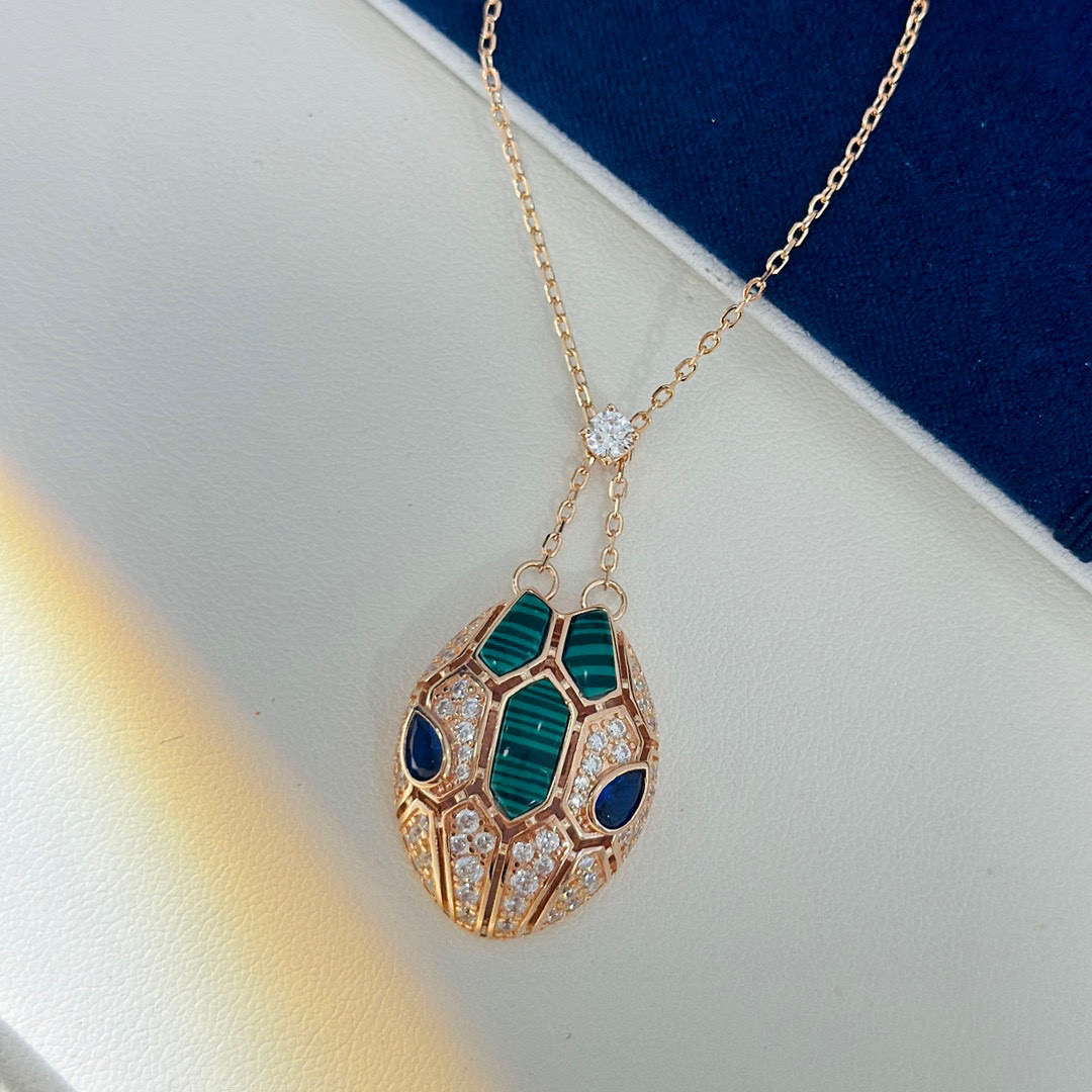 Bv Family Viper Series Green Pinestone Blue-Eye Snake Head Necklace 221, Rose Gold - 图片 7