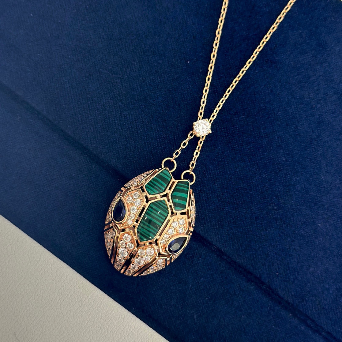 Bv Family Viper Series Green Pinestone Blue-Eye Snake Head Necklace 221, Rose Gold - 图片 1