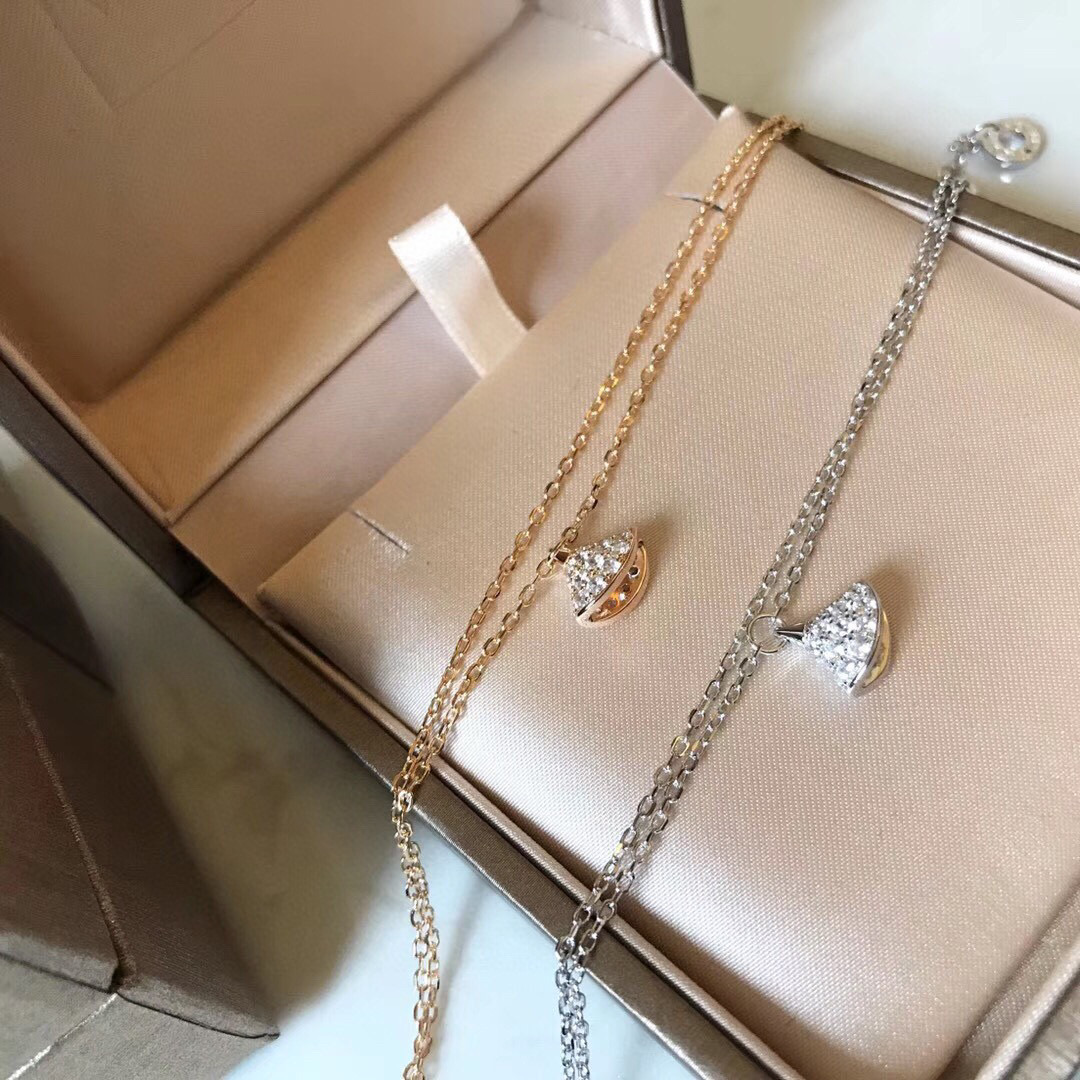 NO:105526,Super heavy revisions, double-sided full diamond DIVAS DREAM series full diamond skirt double-layer bracelet [purchase level] super invincible precision version!  Heavy Industry creates the highest quality on the entire network. Selected imported German electroplated thick gold rose gold platinum adjustable bracelets, jewelry boutiques, skirts, bracelet19860909超级重一次次改版 双面满钻 DIVAS DREAM系列 满钻 裙子 双层手链【代购级别】超级无敌精工版！重工打造全网最高品质 精选德国进口电镀厚金 玫瑰金 铂金 可调节 手链,饰品精品,skirts,bracelet,Jewelry