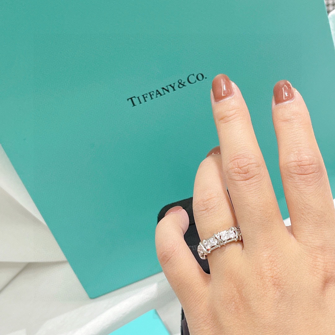 👑经典款 超火爆💍💍Tiff Co钻戒火爆高端11定制出模 交叉 白金 戒指💍原版字印 镶嵌进口顶级锆石