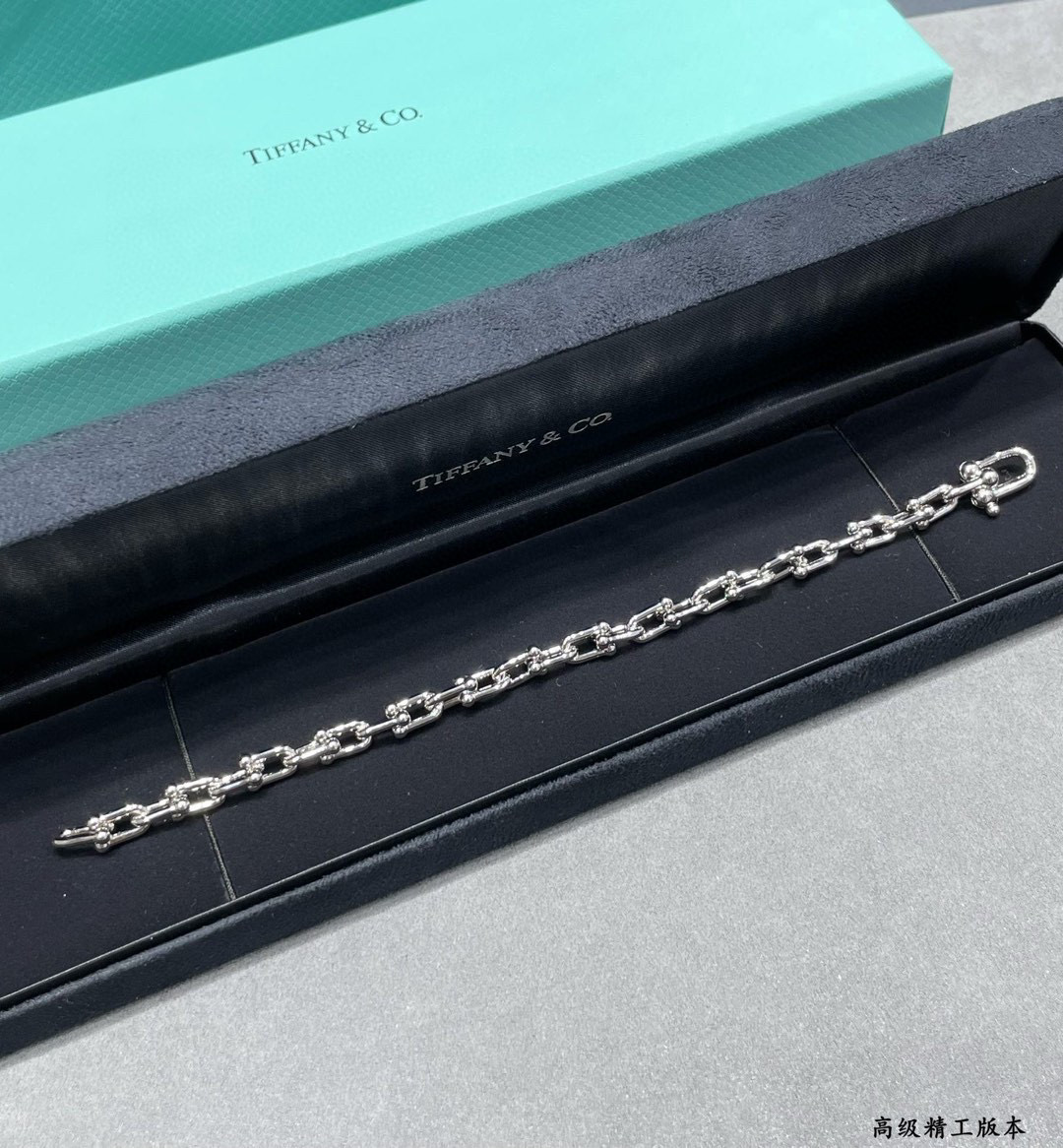 👑Tiffany 蒂芙尼 关节 手链  各大网红博主 TiffanyHardWear火爆开启 U型 关节