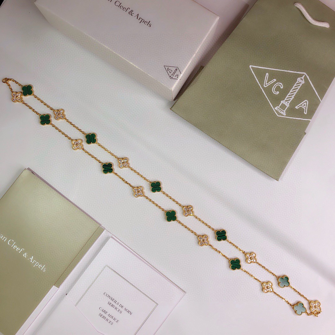 👑 【代购级别】👼vca四叶草梵克雅宝 满钻💎孔雀石二十花项链 ✨🌸20花 彩宝🌹长链毛衣链😁注意出货⚠